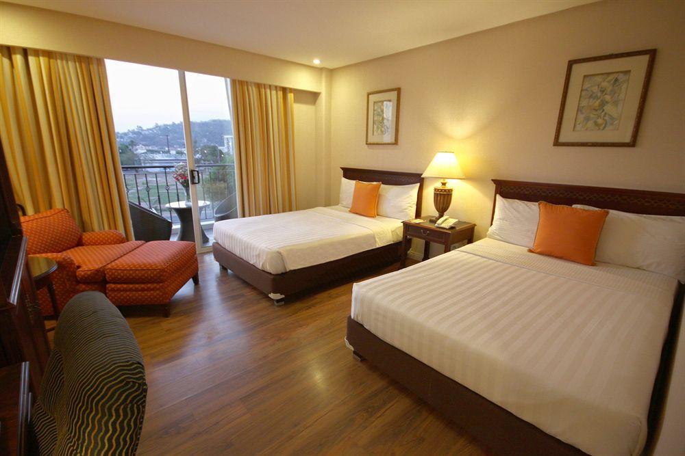 Court Meridian Hotel & Suites Olongapo Exterior foto
